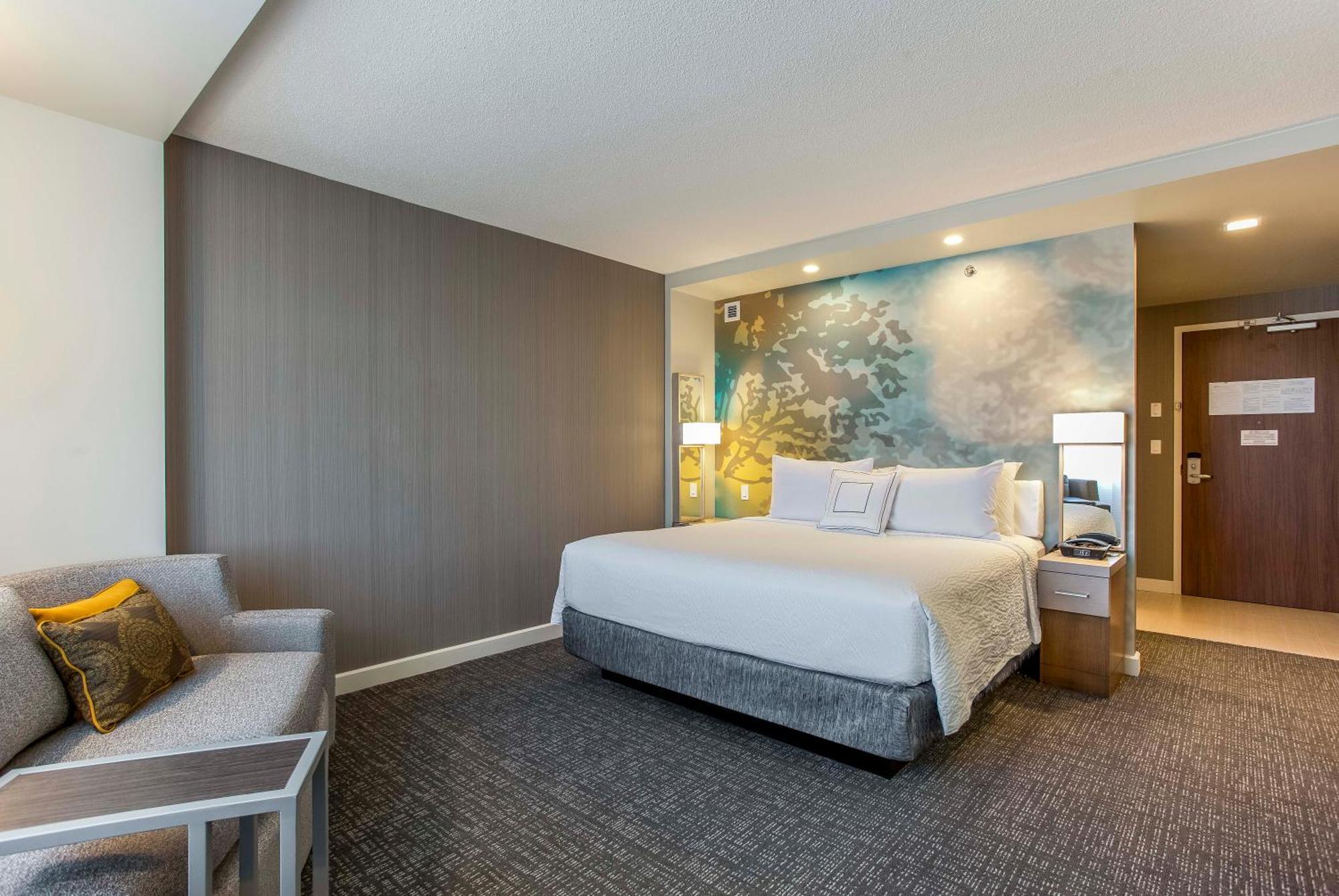คอร์ตยาร์ด บาย แมริออท เวสต์ ไอส์แลนด์/แบดูร์ฟ Hotel Baie D'Urfe ภายนอก รูปภาพ