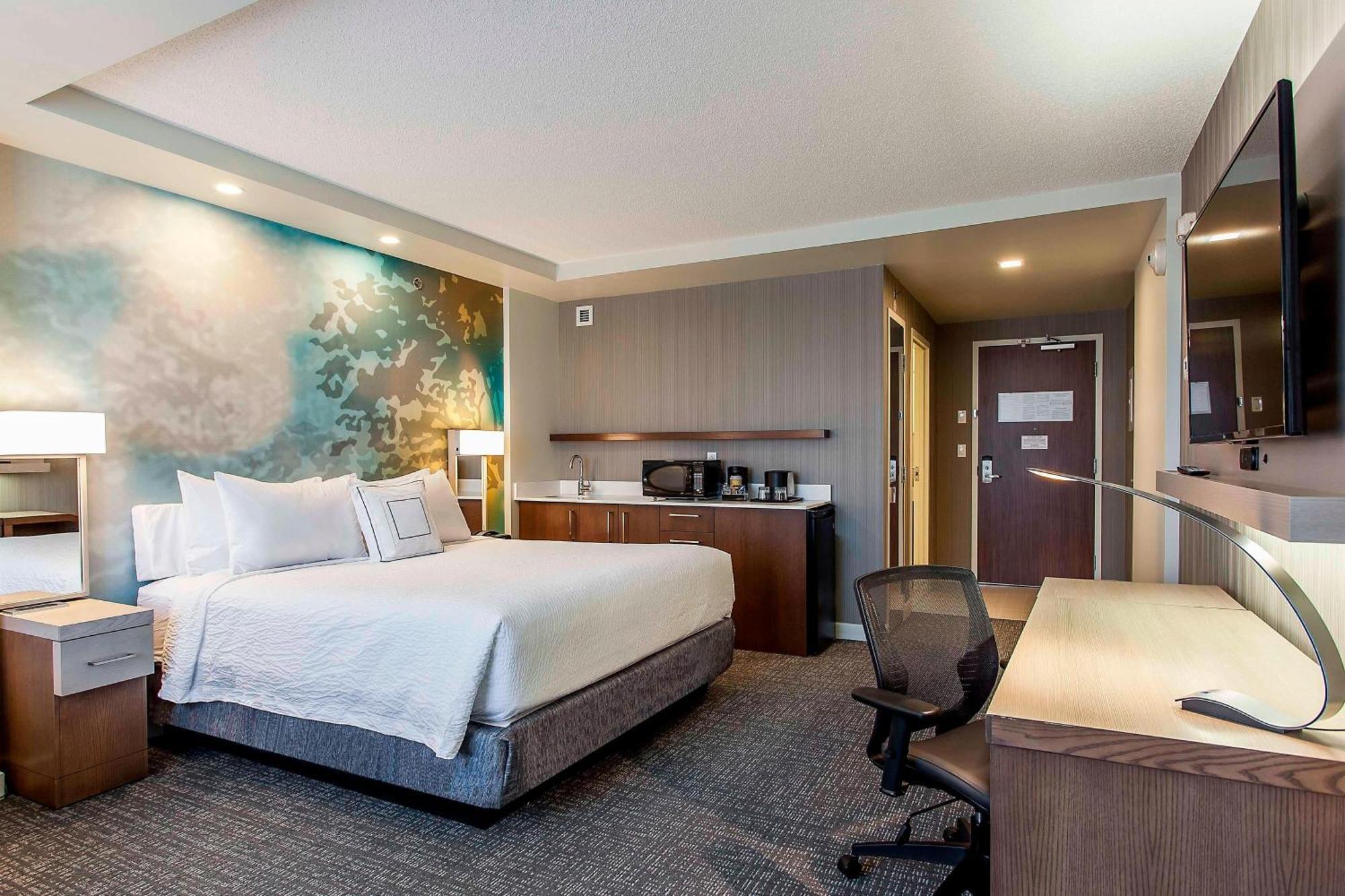 คอร์ตยาร์ด บาย แมริออท เวสต์ ไอส์แลนด์/แบดูร์ฟ Hotel Baie D'Urfe ภายนอก รูปภาพ