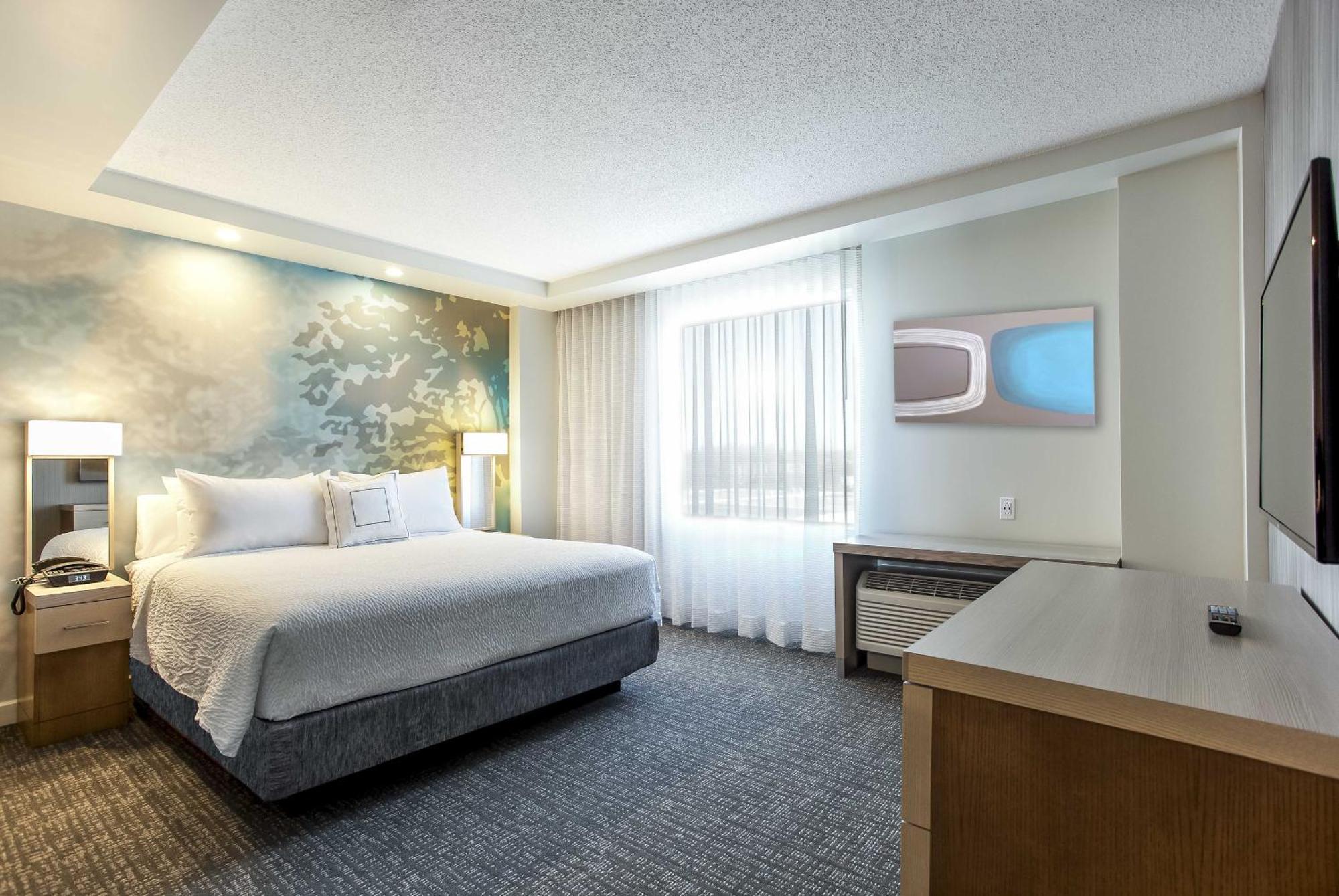 คอร์ตยาร์ด บาย แมริออท เวสต์ ไอส์แลนด์/แบดูร์ฟ Hotel Baie D'Urfe ภายนอก รูปภาพ