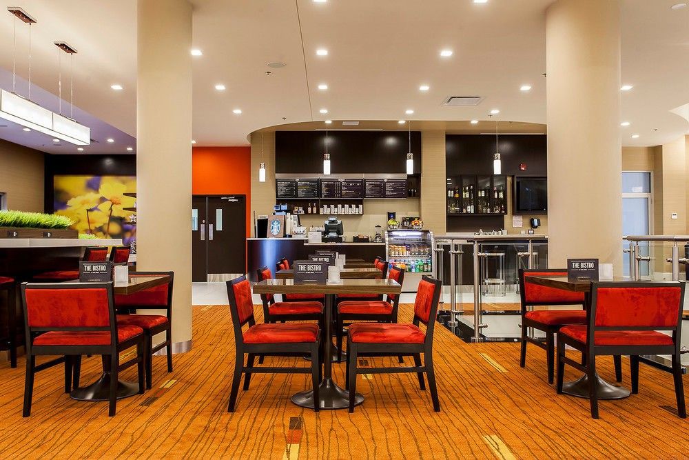 คอร์ตยาร์ด บาย แมริออท เวสต์ ไอส์แลนด์/แบดูร์ฟ Hotel Baie D'Urfe ภายนอก รูปภาพ