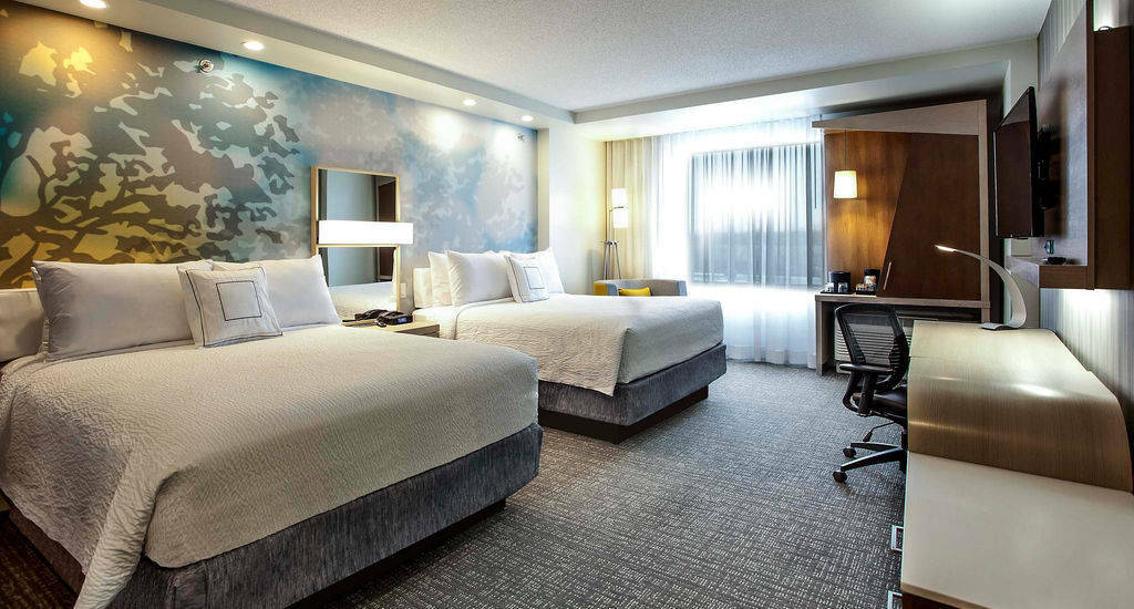 คอร์ตยาร์ด บาย แมริออท เวสต์ ไอส์แลนด์/แบดูร์ฟ Hotel Baie D'Urfe ภายนอก รูปภาพ